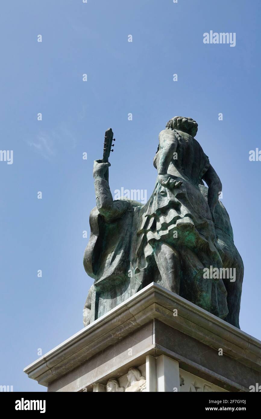 Monumento al Flamenco a Granada (Spagna), opera in bronzo dello scultore Juan Antonio Corredor, dedicata al flamenco come arte Foto Stock