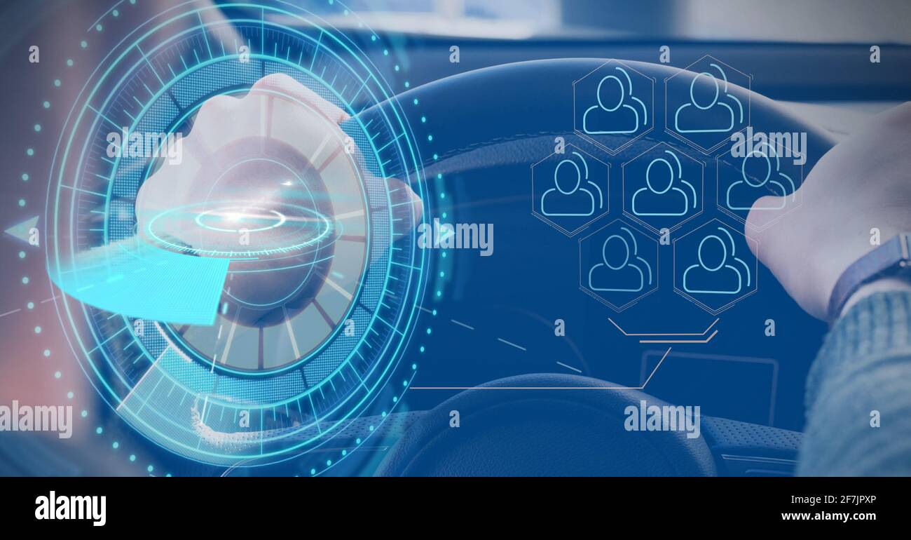 Composizione dell'elaborazione dei dati su forme e icone di persone in sfondo Foto Stock