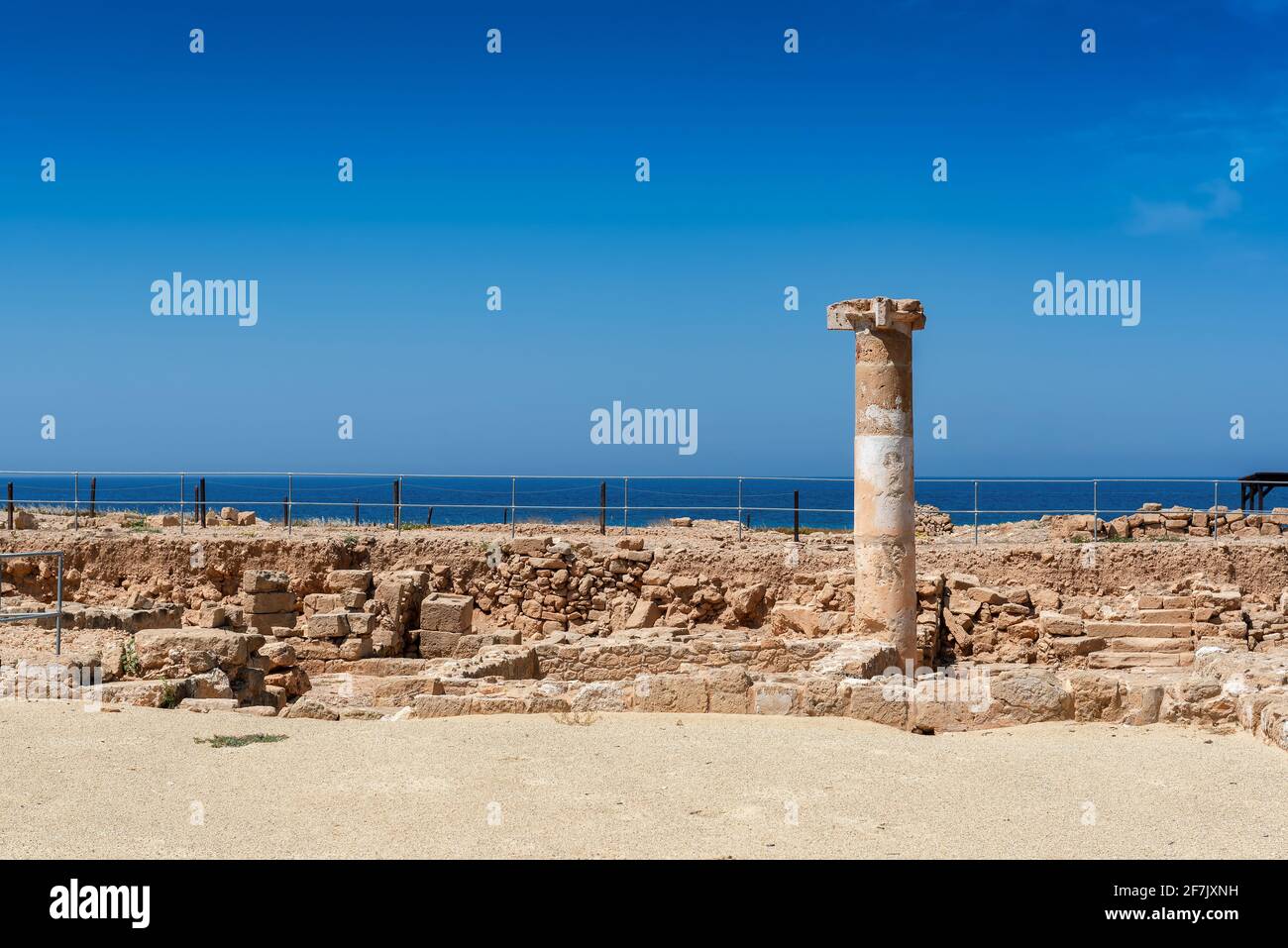 Vecchi pilar in rovine del Parco Archeologico di Kato Paphos in Isola di Cipro Foto Stock