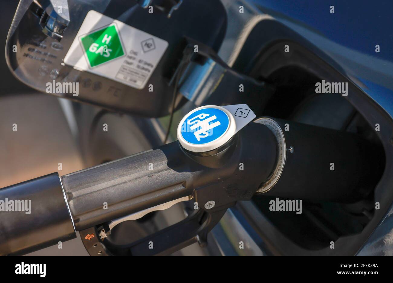 Herten, Nord Reno-Westfalia, Germania - rifornimento di idrogeno in una stazione di rifornimento di idrogeno H2, evento stampa presso la stazione di rifornimento H2 Foto Stock