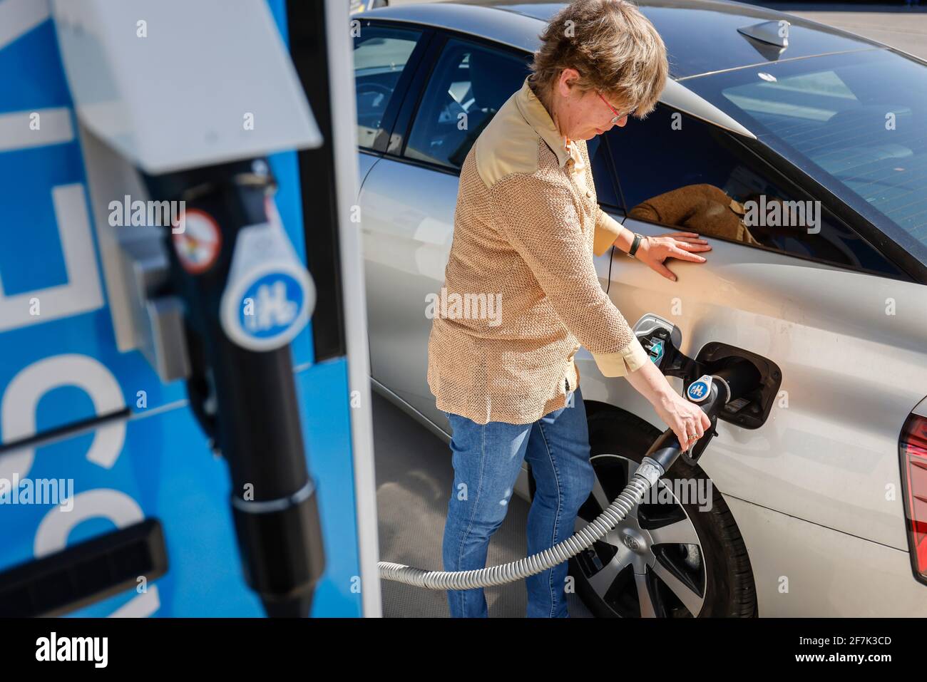 Herten, Nord Reno-Westfalia, Germania - rifornimento di idrogeno in una stazione di rifornimento di idrogeno H2, evento stampa presso la stazione di rifornimento H2 Foto Stock