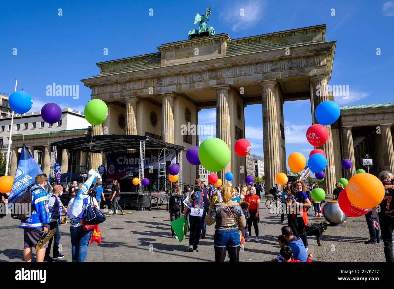 DEU, Deutschland, Berlin, 20.09.2020: Veranstaltung der Stadt Chemnitz, die 2025 Kulturhauptstadt Europas werden moechte, auf dem Platz des 18. Maerz Foto Stock