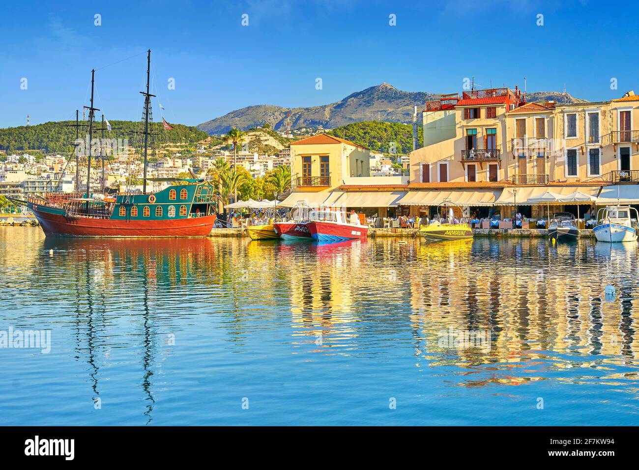 Porto veneziano antico, Rethymno, Isola di Creta, Grecia Foto Stock