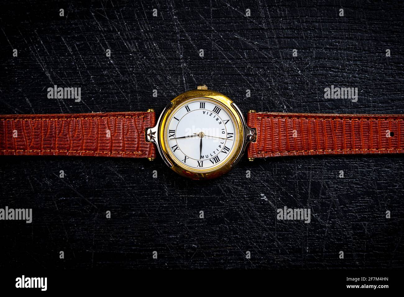 Close up di numeri romani orologio da polso immagini e fotografie stock ad  alta risoluzione - Alamy