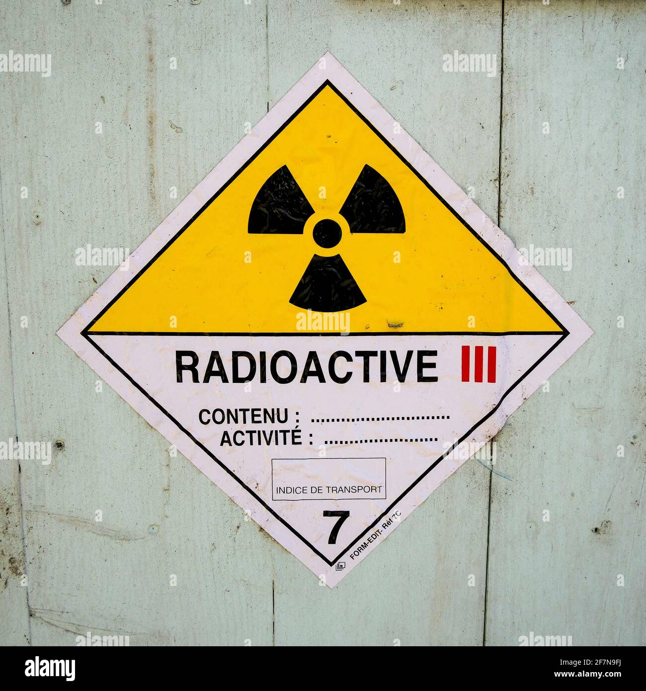 Cartello radioattività, Chateauneuf du Rhone, Drome, Francia Foto Stock