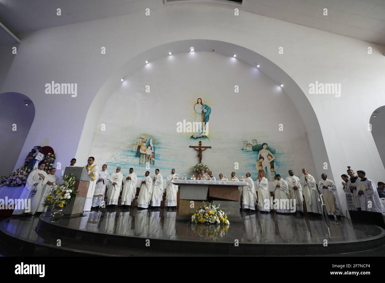 salvador, bahia / brasile - 13 agosto 2019: Messa solenne in onore di Santa Dulce dos Pobres, nel santuario religioso della città di Salvador. L Foto Stock
