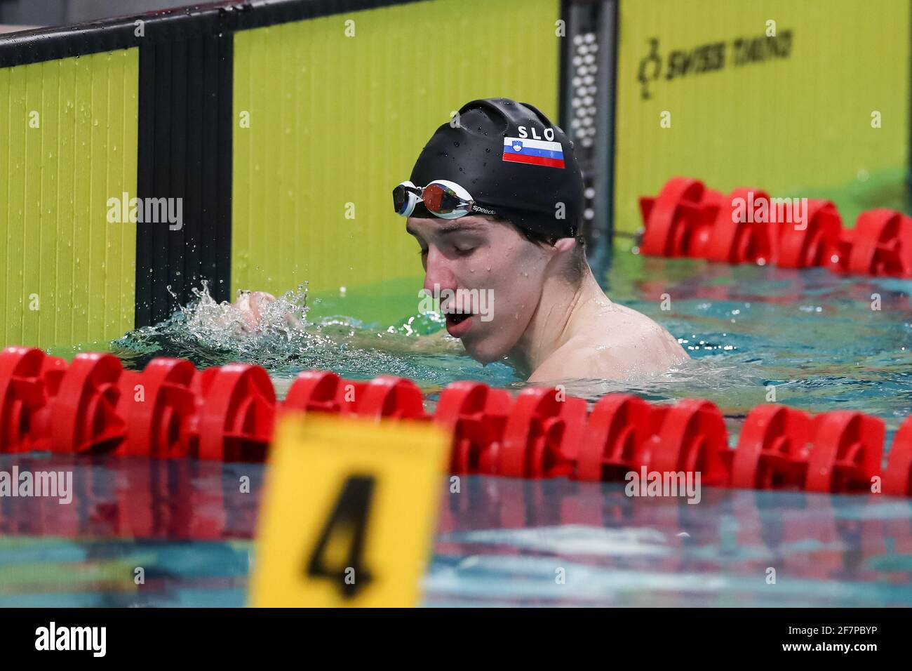 EINDHOVEN, PAESI BASSI - 9 APRILE: SASO Boskan della Slovenia in gara nel backstroke MEN 200m durante la qualificazione Eindhoven incontro a Pieter van Foto Stock