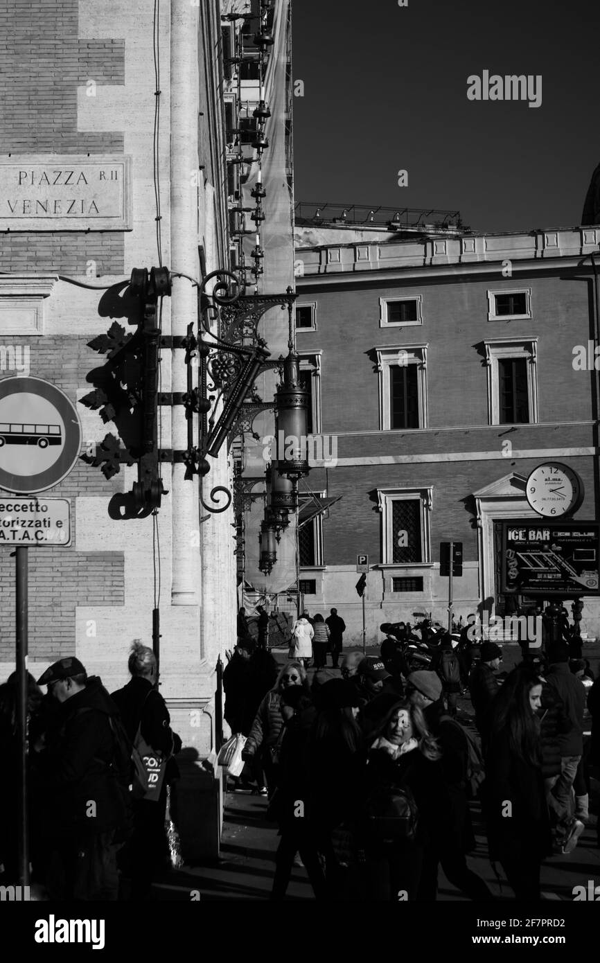 Lampade esterne del Museo delle Cere di Roma . Roma, Italia Foto Stock