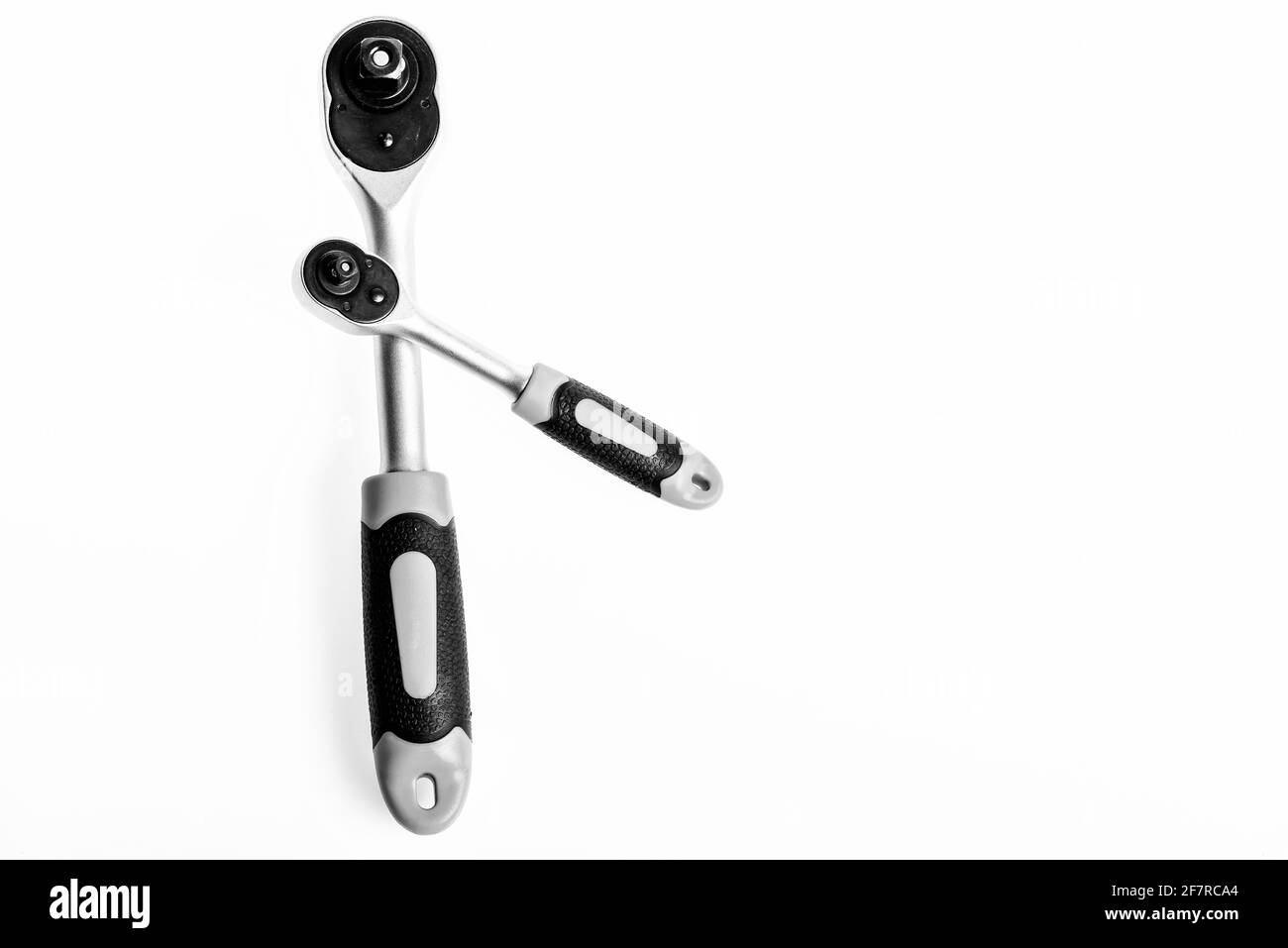 Utensile a cricchetto. Manopola per chiave a bussola a cricchetto ravvicinata. Chiave a cricchetto. In acciaio senza impugnatura filettata antiscivolo, è possibile tenerla saldamente senza Foto Stock