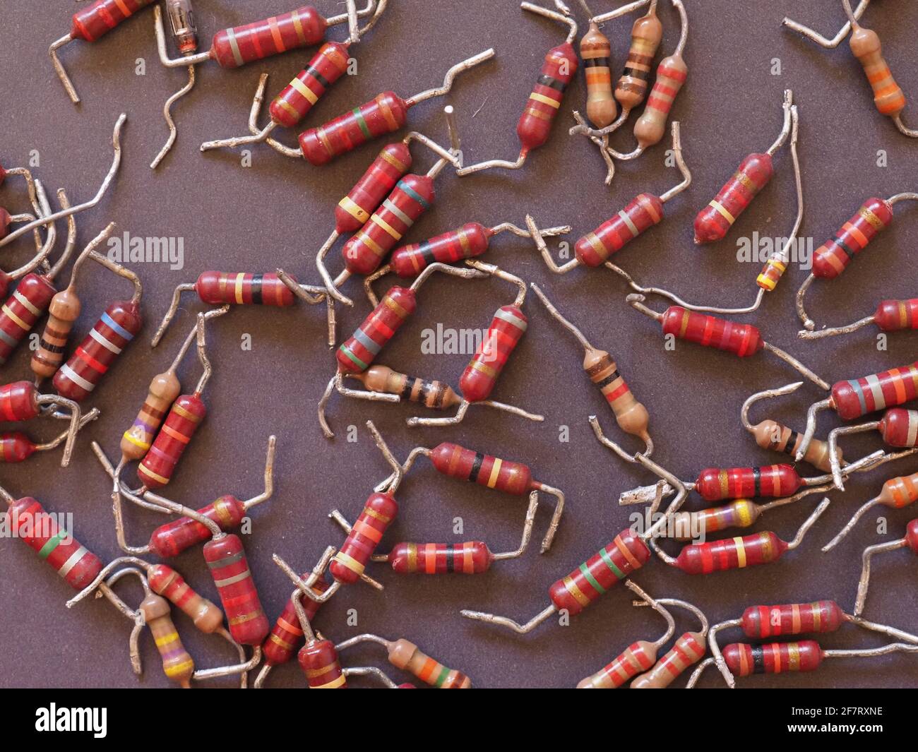 Resistore passivo per la resistenza elettrica in un circuito Foto Stock