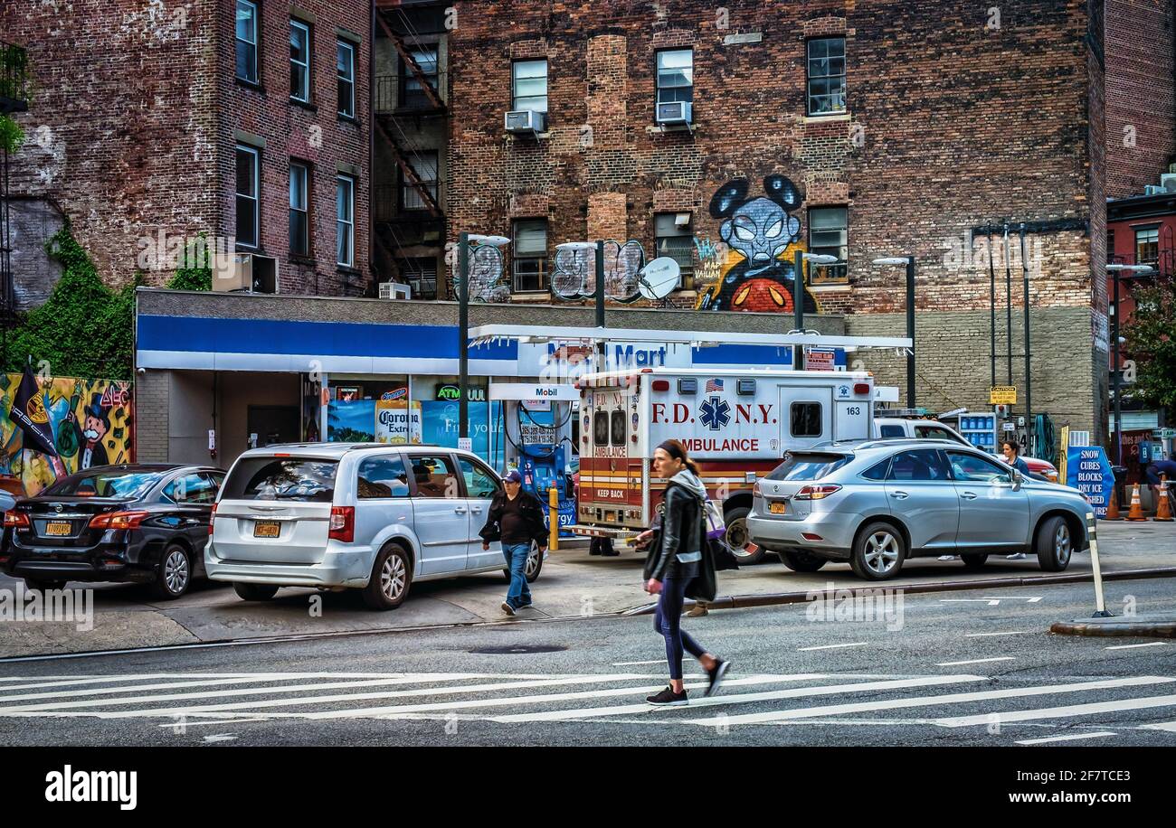 New York City, USA, maggio 2019, vista di una stazione di servizio Mobil nel quartiere Greenwich Village Foto Stock