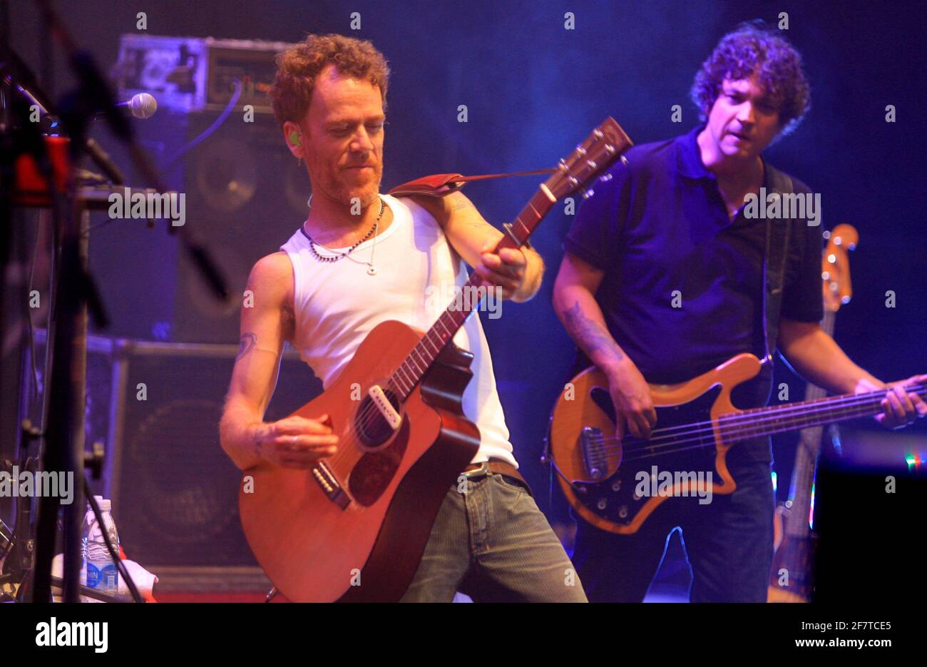 salvador, bahia / brasile - 30 dicembre 2013: Il cantante Nando Reis è visto durante una mostra di scena allestita a Cairu Square nel quartiere commerciale di Salvado Foto Stock