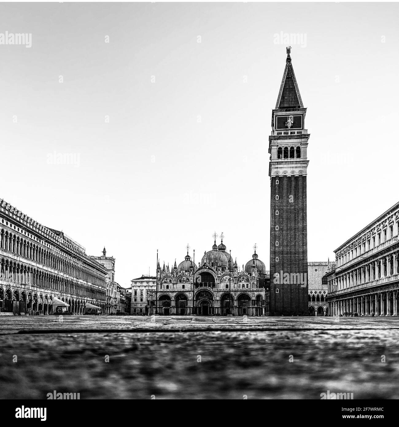 Basilica di San Marco e Piazza San Marco deserta durante La crisi COVID-19 Foto Stock