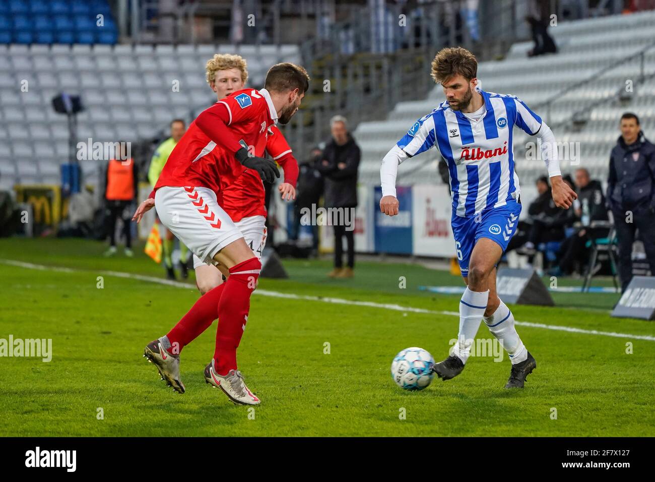 Odense, Danimarca. 09 aprile 2021. Jorgen Skjelvik (16) di OB visto durante la partita 3F Superliga tra Odense Boldklub e Vejle Boldklub al Parco Naturale dell'energia di Odense. (Photo Credit: Gonzales Photo/Alamy Live News Foto Stock