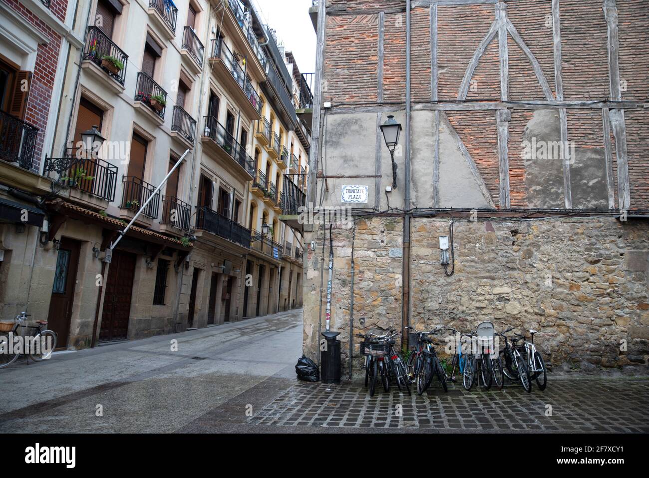 via vuota della parte vecchia di san sebastian, spagna Foto Stock