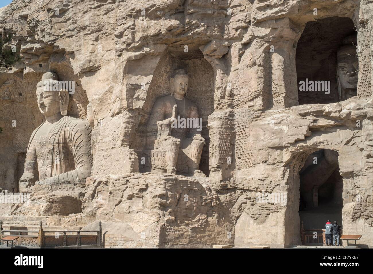 Grotte di Yungang, templi delle prime grotte buddiste, patrimonio dell'umanità dell'UNESCO, Shanxi, Cina. Foto Stock