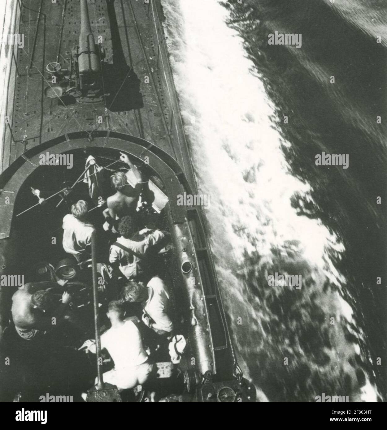 Ponte vista dall'alto da HR.MS Sottomarino o 21 (1940-1957) [solo durante WW II p-21] durante l'attraversamento in Sudafrica Foto Stock