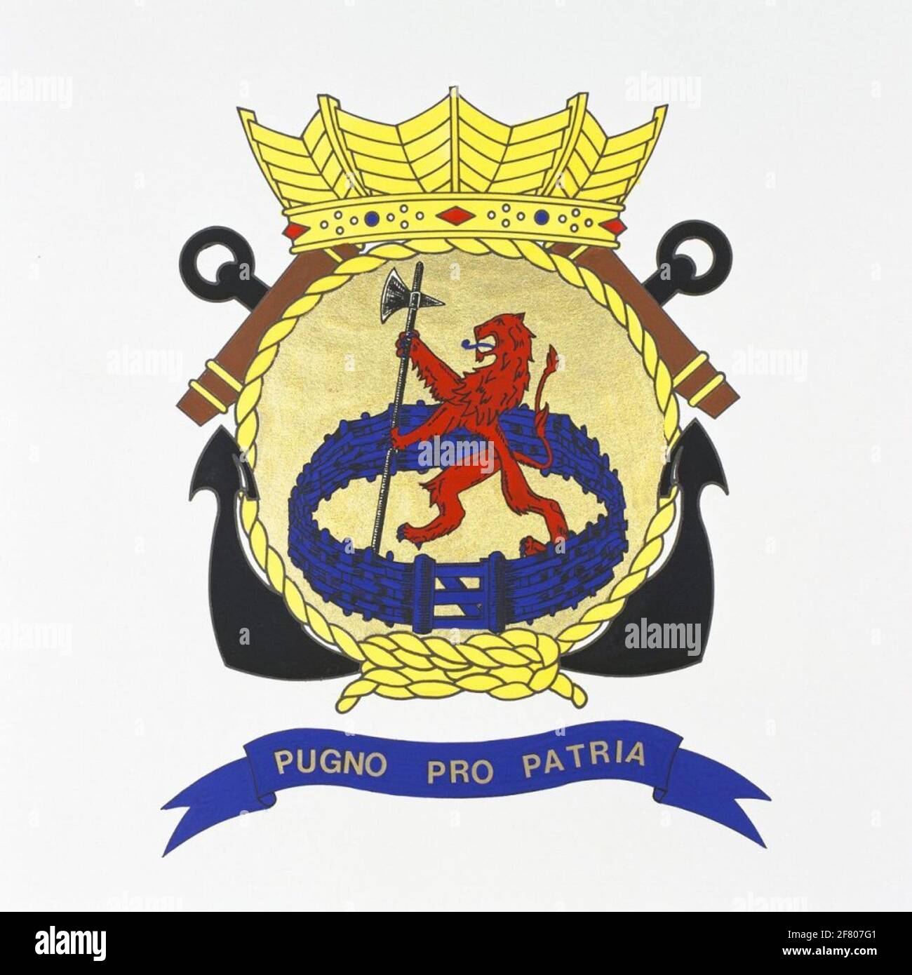 Commandement risorse marittime (CMM) Scheldt / Vlissingen. Nel 1974 e nel 1975, i comandi delle risorse marittime sono stati impartiti. Questo è stato scelto per un esempio in diverse combinazioni di colori: Il 'Dutch Garden' come un logo passato attraverso le ammirazioni ex olandesi. Il leone rappresenta la provincia dell'Olanda, protetta da una cura. Per proteggere l'accesso a questo giardino, il leone indossa un halberd, l'arma della trinella. L'incantesimo Pugno Pro Patria (io lotta per la patria) sottolinea le intenzioni di questo leone. Gli elementi di comando navali sono in qualche modo simili agli Ammirality di Zeeland, il Foto Stock