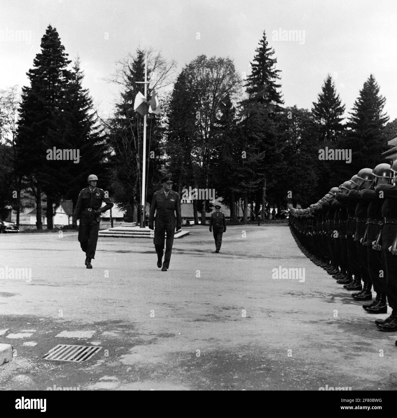 L'esercito olandese sta praticando a la Courtine. State attenti! La descrizione di cui sopra è una descrizione generica di serie basata sulle informazioni dichiarate dal servizio fotografico e film dell'esercito. A lungo termine, verrà specificata questa descrizione globale. Foto Stock