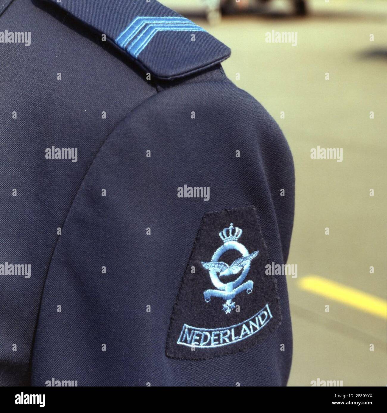 Introduzione dettagliata della nuova uniforme che è stata inserita alla KLU nel 1991. Foto Stock