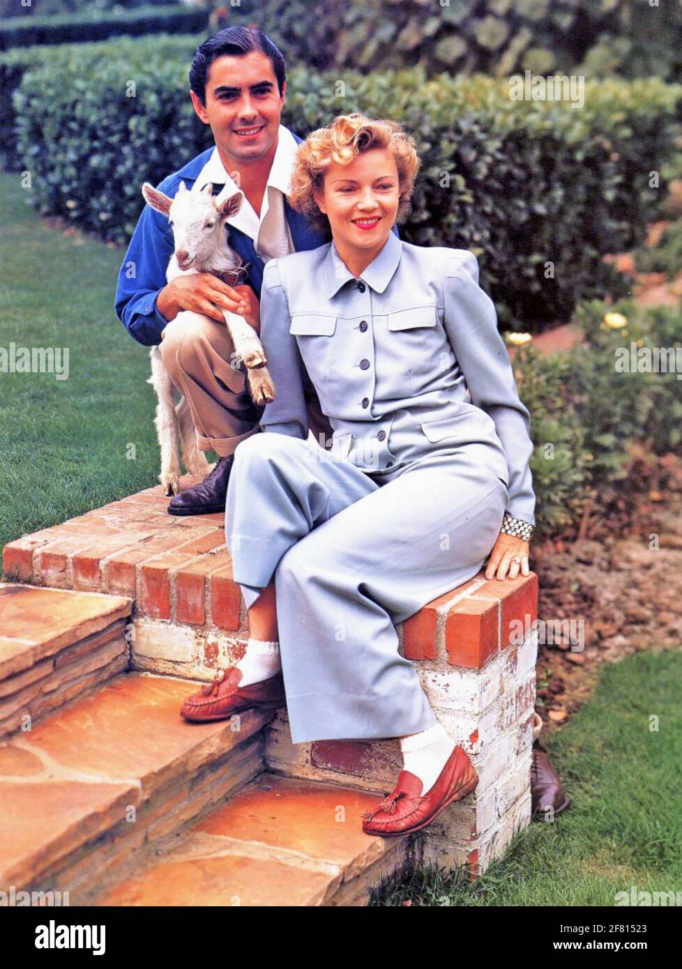 TYRONE POWER (1914-1958) attore cinematografico americano con la sua prima moglie Annabella circa 1945 Foto Stock