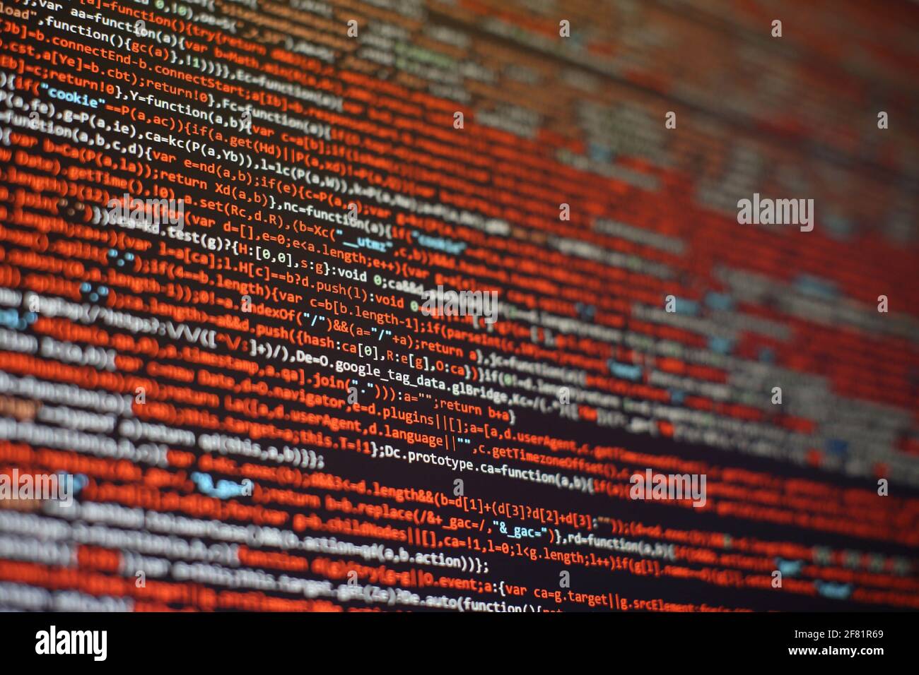 Foto monitor PC desktop. JavaScript funzioni, variabili, oggetti. I project manager lavorano una nuova idea. Futuro processo di creazione di tecnologie. Foto Stock
