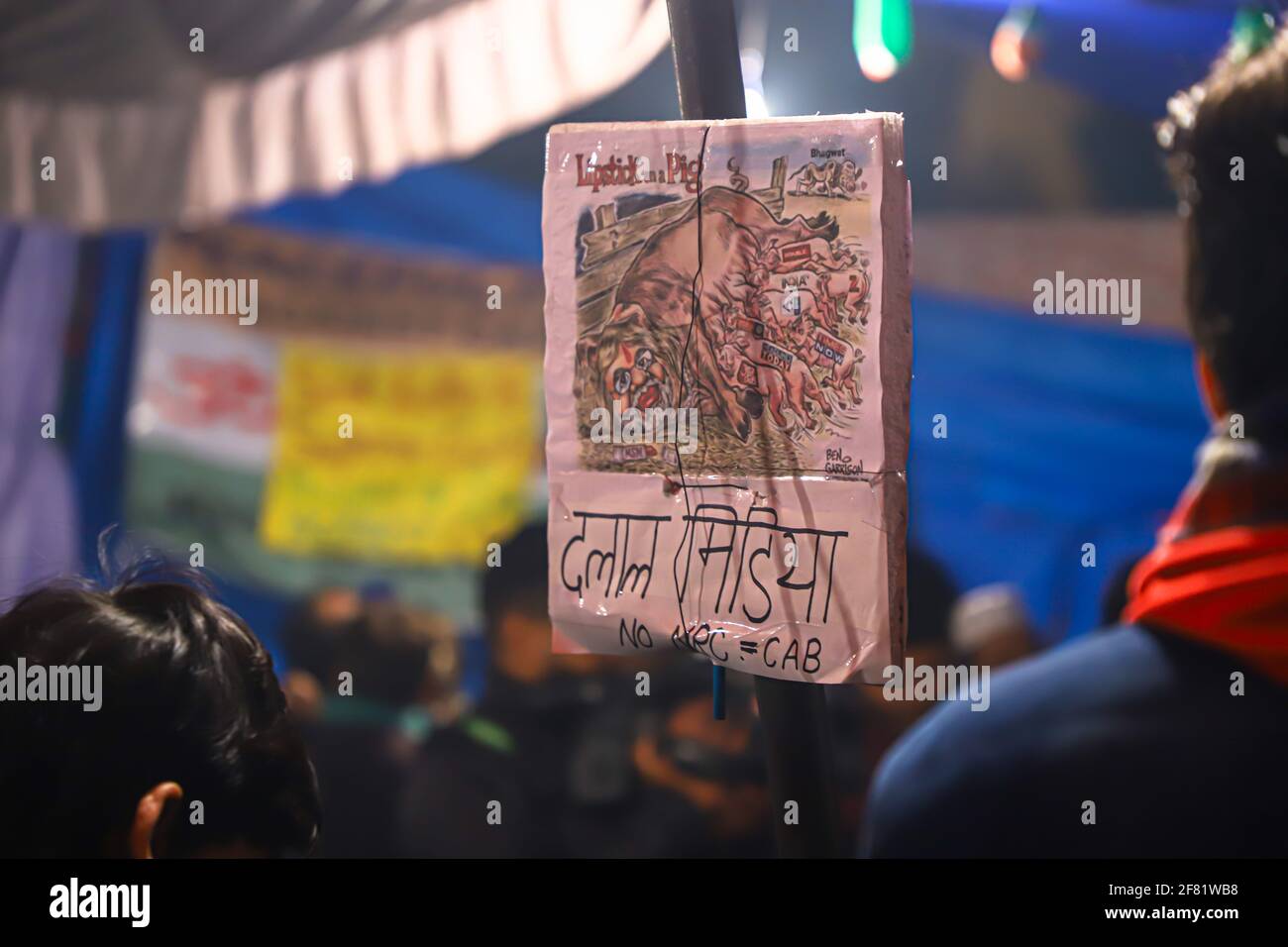 manifesto contro i media indiani durante il controverso legge anti-musulmana sulla modifica della cittadinanza. Foto Stock