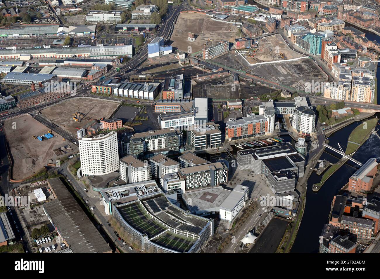 Vista aerea del molo di Leeds guardando a ovest verso Crown Point, Leeds, West Yorkshire Foto Stock