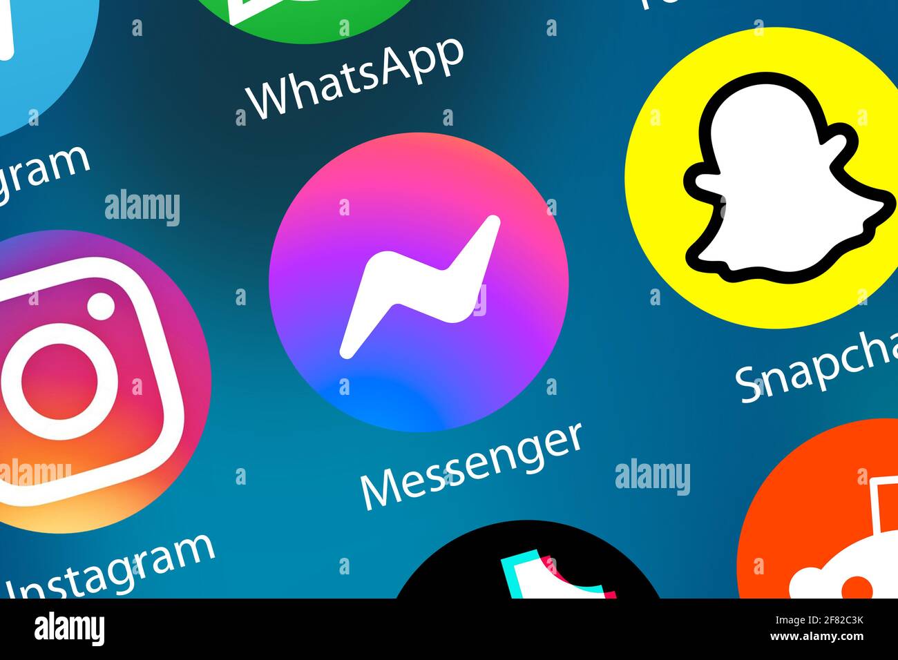 Stoccarda, Germania - 5 aprile 2021: Facebook Messenger logo social media icona di marketing rete sullo sfondo di Internet a Stoccarda, Germania. Foto Stock