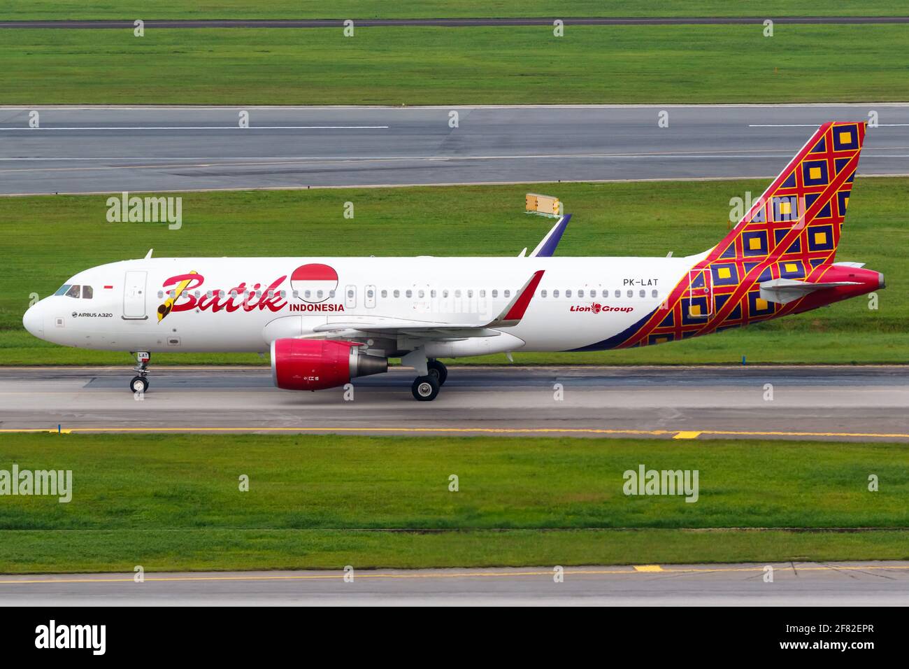 Changi, Singapore – 29 gennaio 2018: Aereo Batik Indonesia Airbus A320 all'aeroporto di Changi (SIN) a Singapore. Airbus è un costruttore europeo di aeromobili Foto Stock