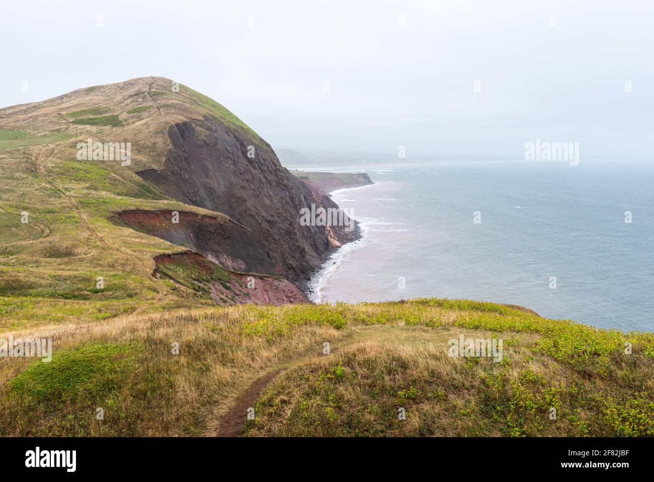 La costa erosa dell'isola di Havre Aubert nelle Isole Magdalene (Iles-de-la-Madeleine). Foto Stock