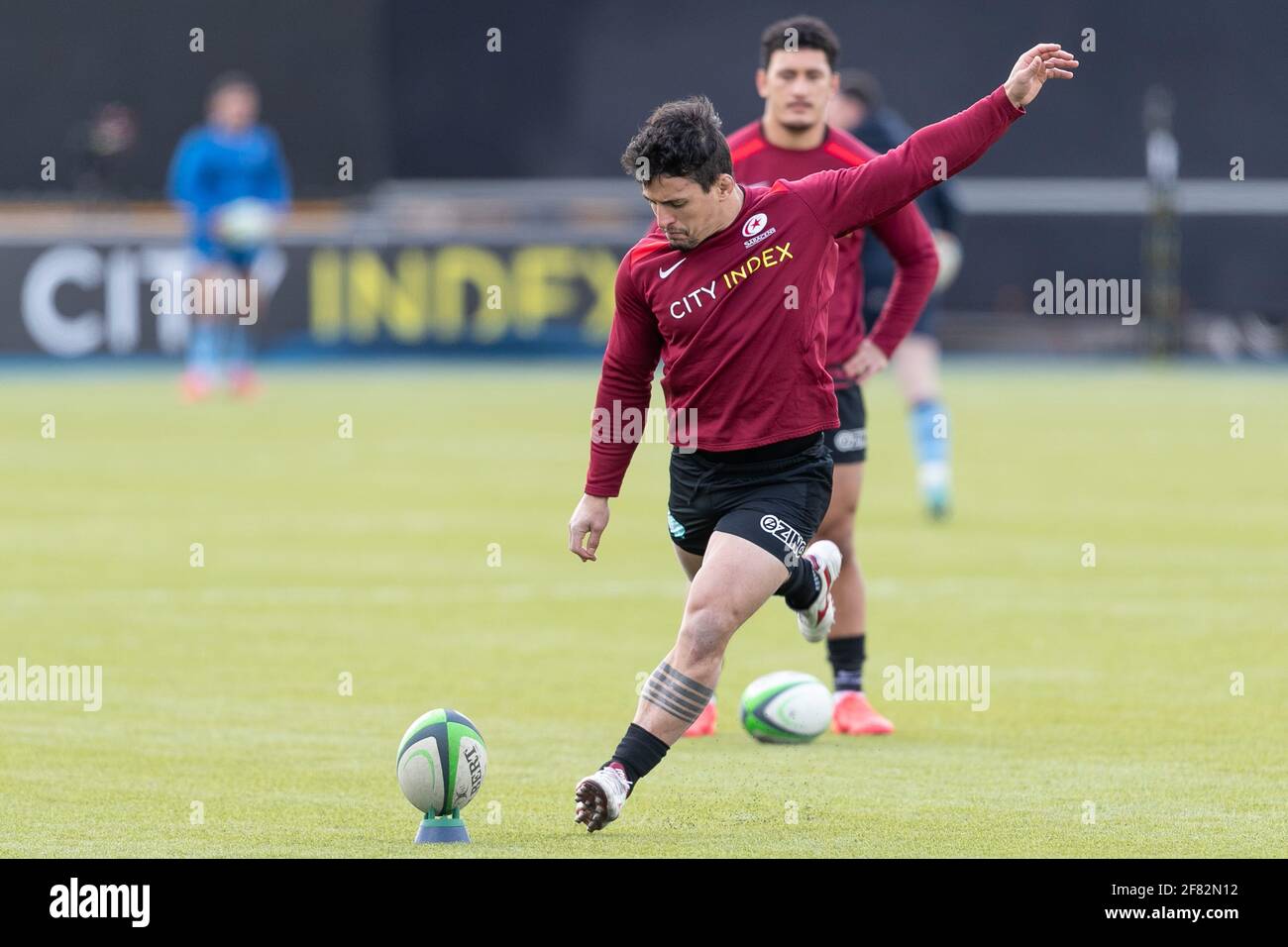 LONDRA, REGNO UNITO. 11 APRILE: Juan Pablo Socino di Saracens si riscalda in vista della Greene King IPA Championship match tra Saracens e Bedford Blues ad Allianz Park, Londra, domenica 11 aprile 2021. (Credit: Juan Gasparini | MI News) Credit: MI News & Sport /Alamy Live News Foto Stock