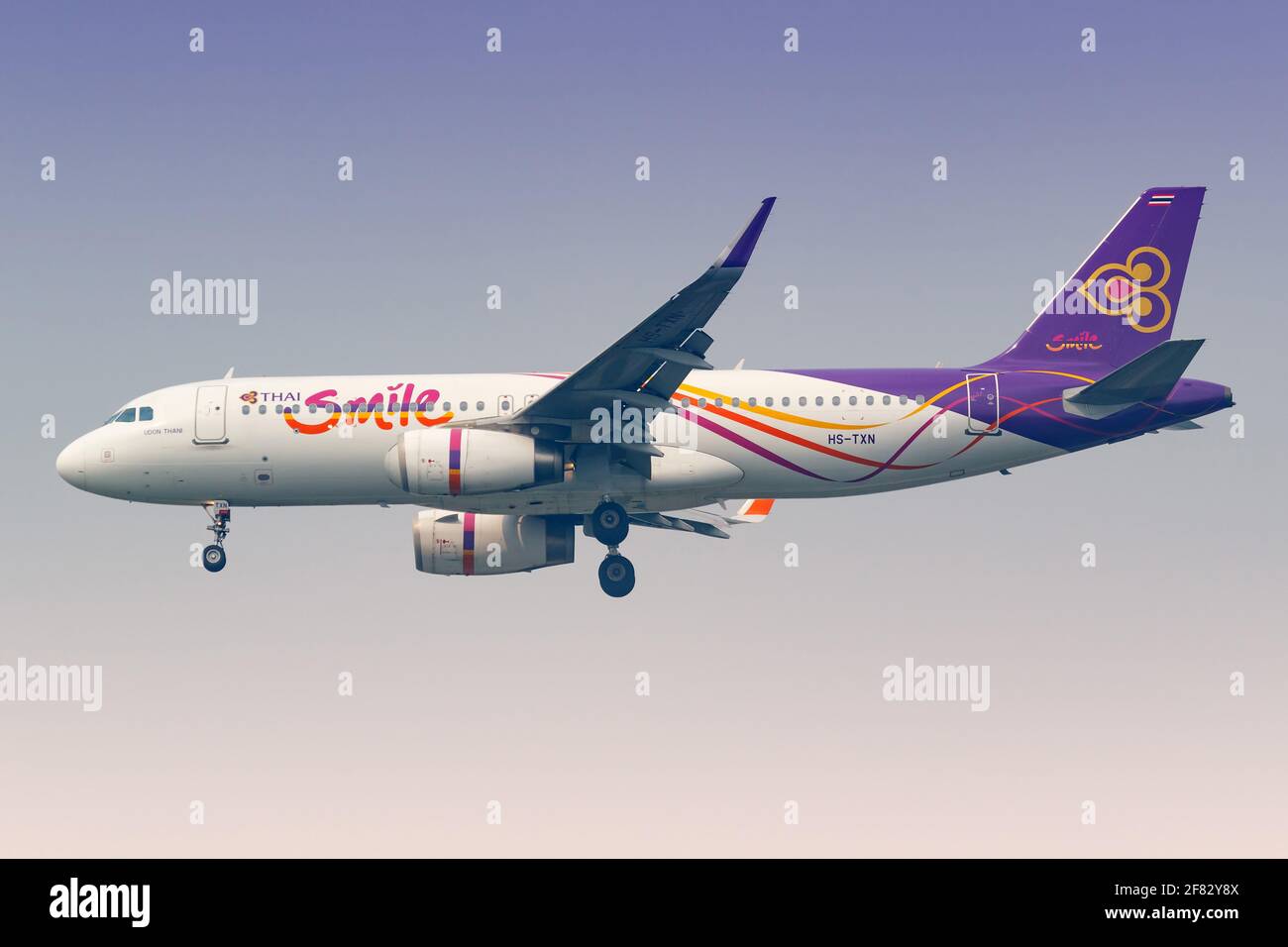 Bangkok, Thailandia – 23. Gennaio 2018: Thai Smile Airbus A320 all'aeroporto di Bangkok-Suvarnabhumi (BKK) in Thailandia. Airbus è un produttore di aeromobili fra Foto Stock