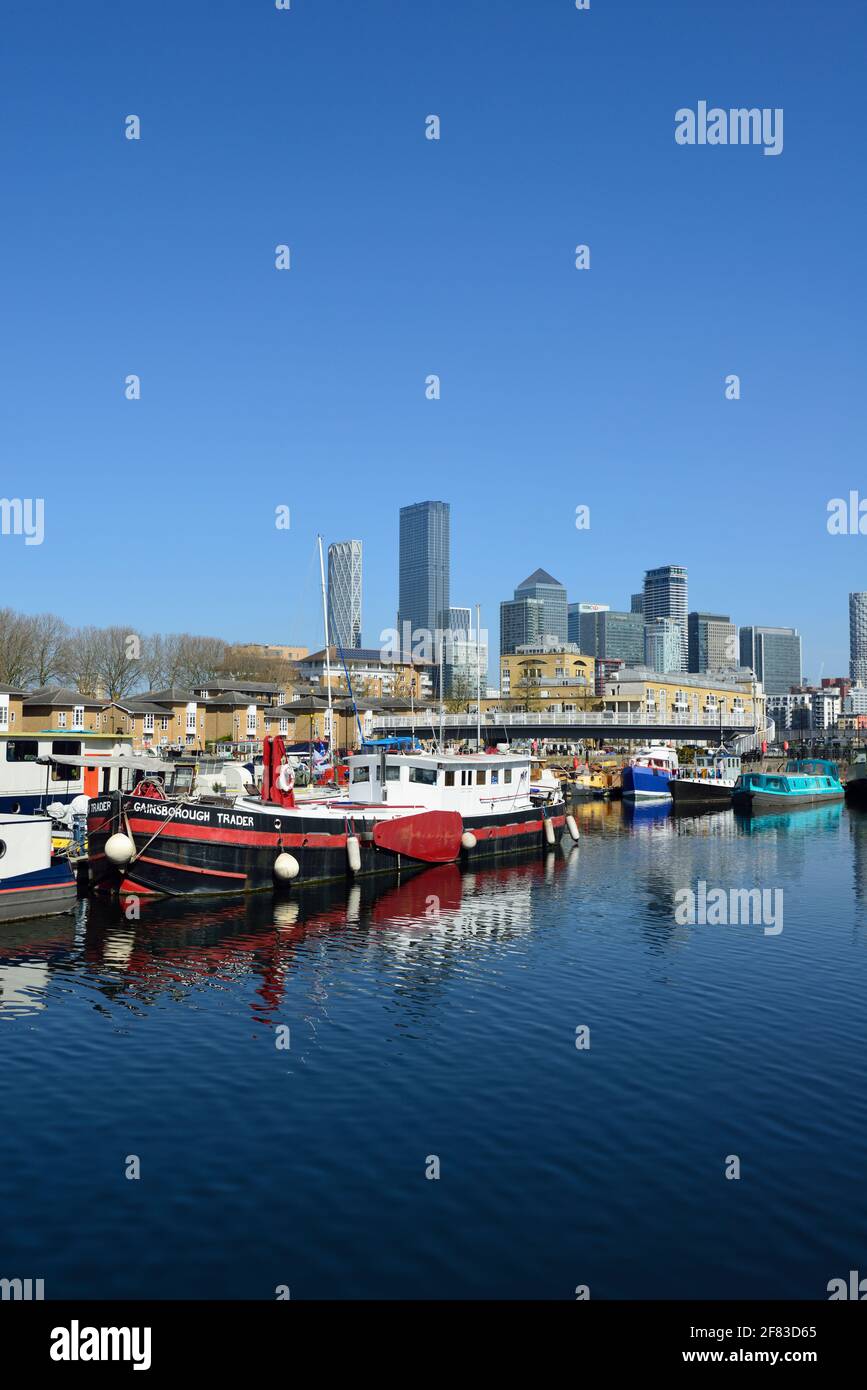 Groenlandia Dock e Canary Wharf, Surrey Quays, Canada Water, South East London, Regno Unito Foto Stock