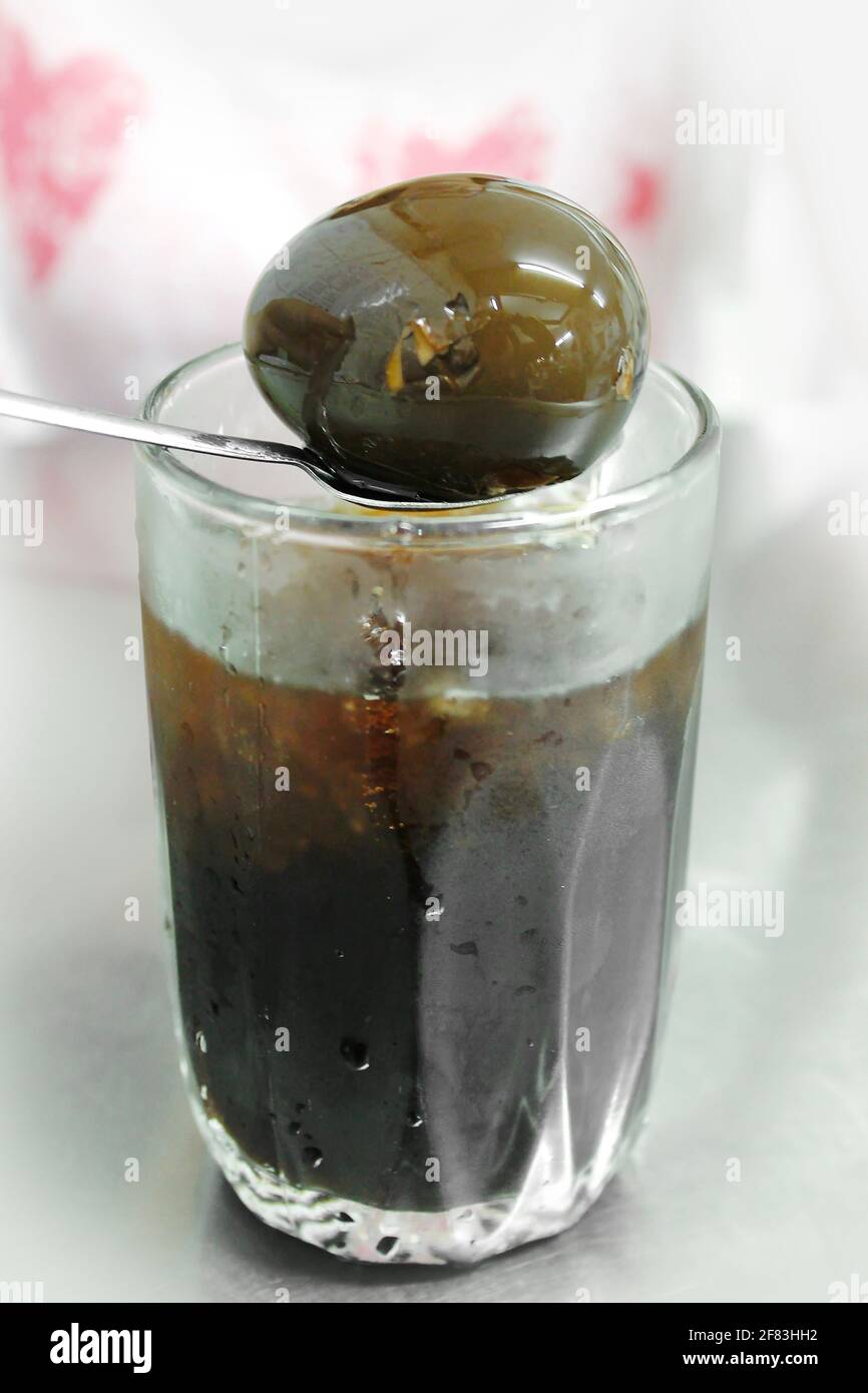 Cuoco d'uovo con tè (dolce cinese) Foto Stock