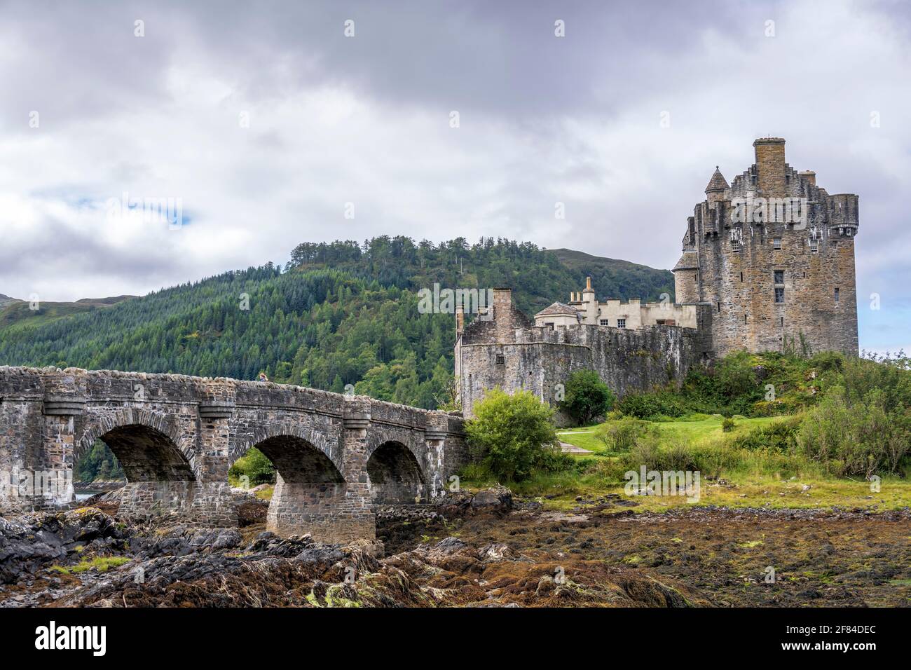 Eilean Donan Castle bei Dornie, Western Ross, Loch Duich, West Highlands, schottisches Hochland, Schottland, Grossbritannien Foto Stock