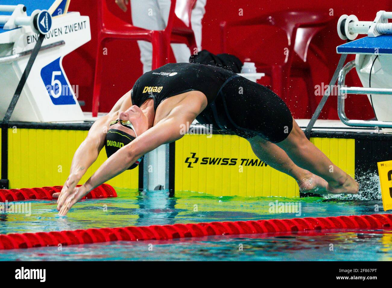 Kira Toussaint nuota un nuovo record europeo nella finale di 50 metri di corsa posteriore durante il Nuoto Eindhoven Qualification incontro il prossimo aprile 10 2021 a Eindhoven Paesi Bassi Foto di SCS/Sander Chamid/AFLO (OLANDA FUORI) Foto Stock