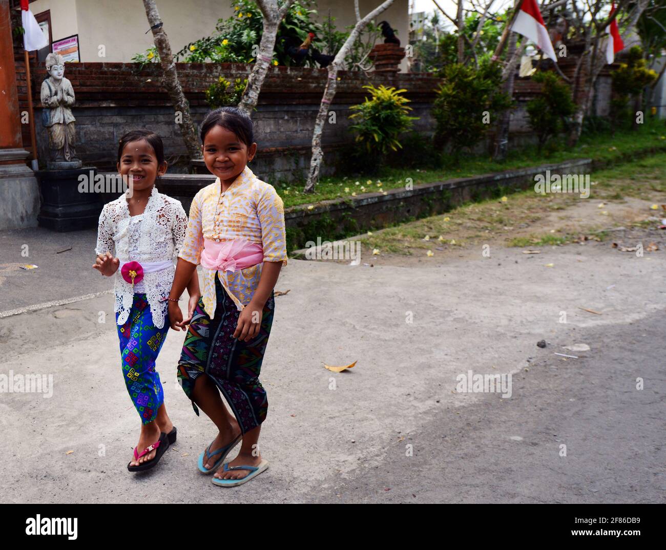 Ragazza sorridente a Ubud, Bali, Indonesia. Foto Stock