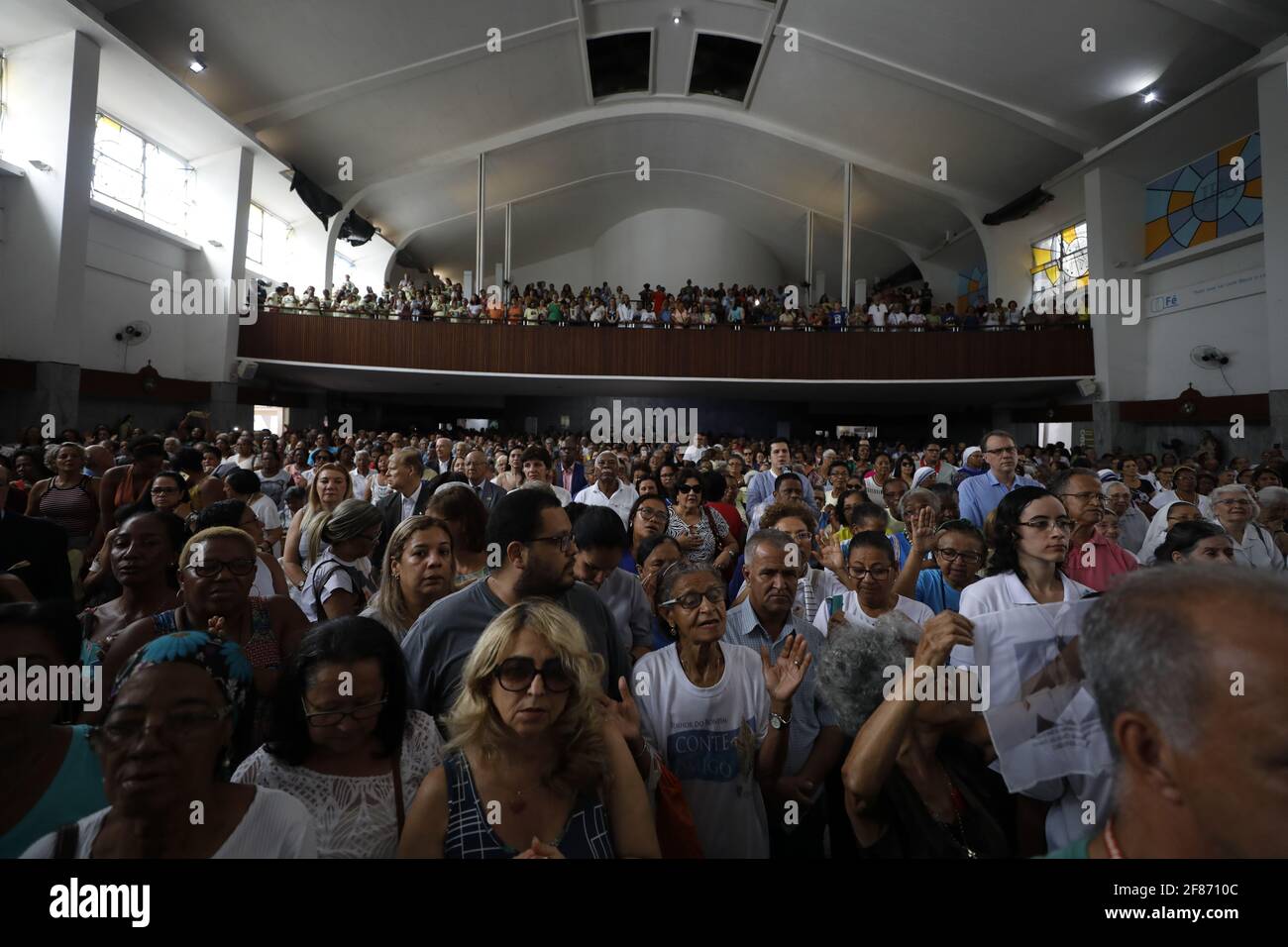 salvador, bahia / brasile - 13 agosto 2019: Messa solenne in onore di Santa Dulce dos Pobres, nel santuario religioso della città di Salvador. L Foto Stock