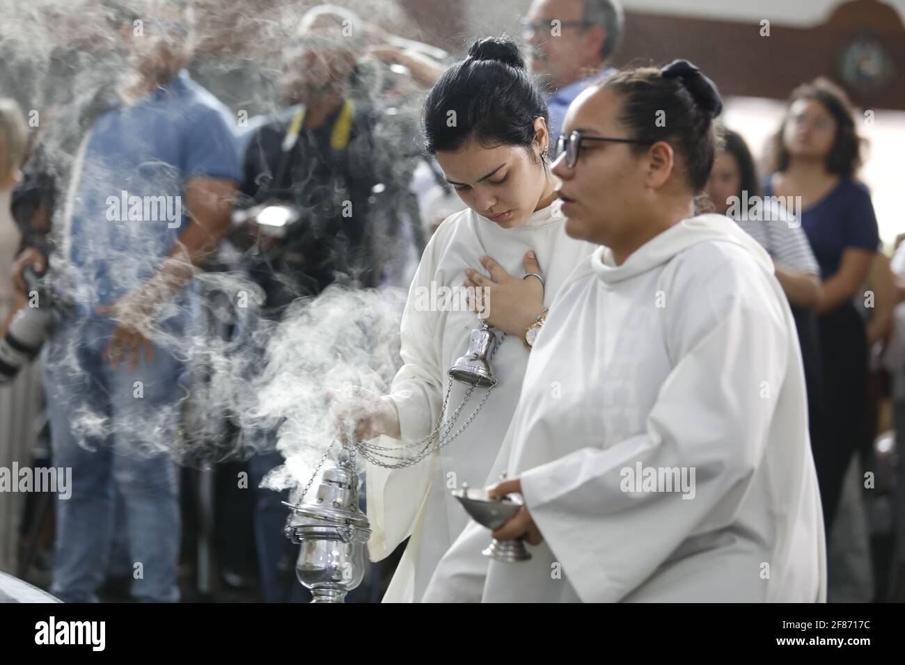 salvador, bahia / brasile - 13 agosto 2019: Messa solenne in onore di Santa Dulce dos Pobres, nel santuario religioso della città di Salvador. L Foto Stock