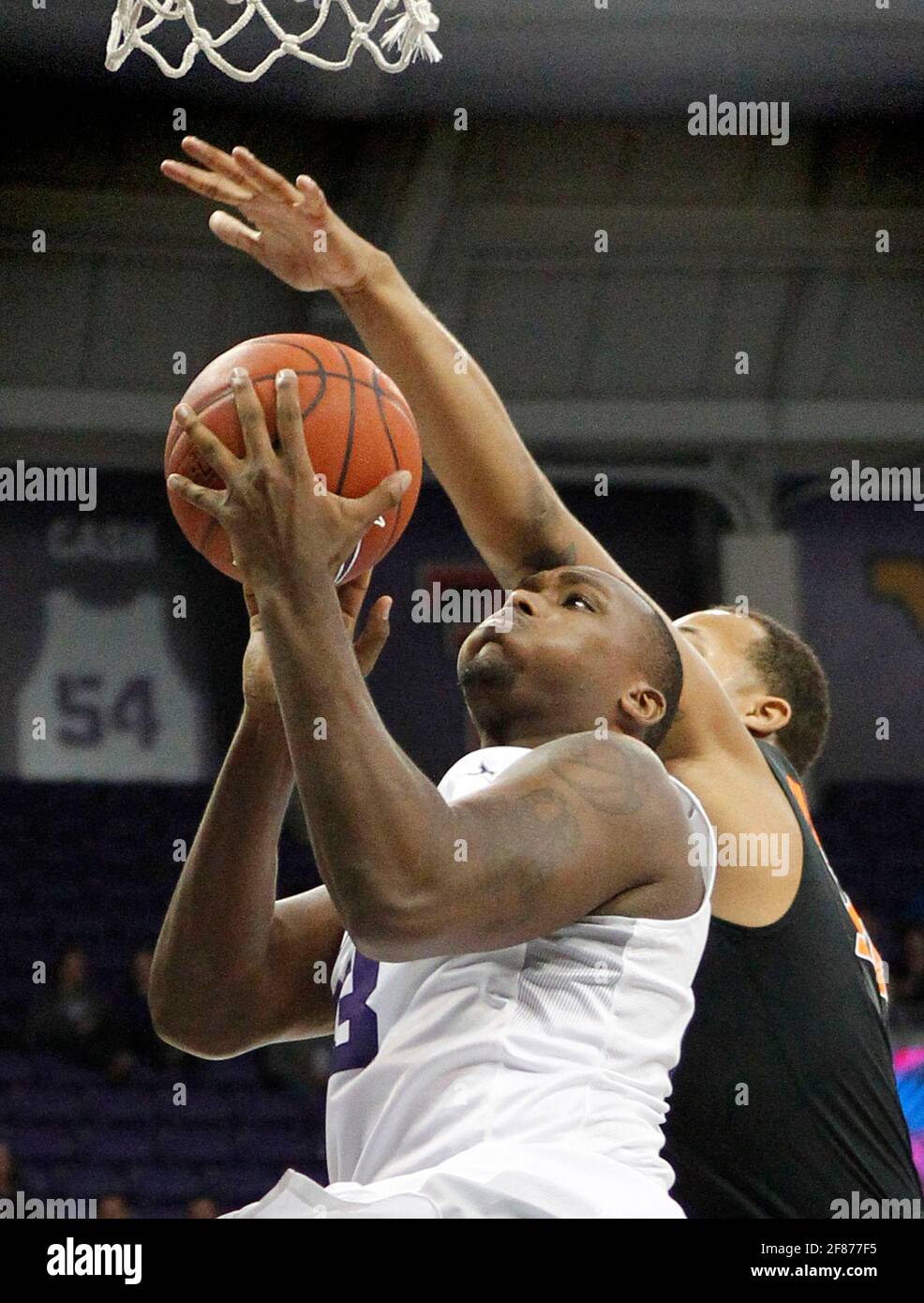 Fort Worth, Stati Uniti. 8 febbraio 2016. TCU Horned Frogs inoltra Devonta Abron (23) su un layup sotto il cesto durante la seconda metà di Lunedi, 8 febbraio 2016, a ed & Rae Schollmaier Arena a Fort Worth, Texas. (Foto di Paul Moseley/Fort Worth Star-Telegram/TNS/Sipa USA) Credit: Sipa USA/Alamy Live News Foto Stock