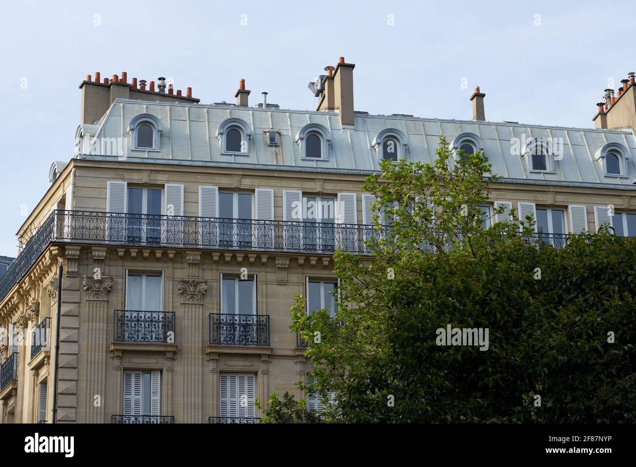 Appartamento a Parigi. Facciata di un edificio dall'esterno. Foto Stock