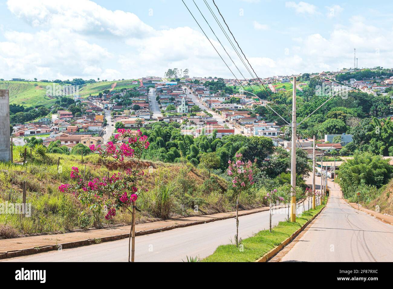 Vista su una piccola città di campagna di São Roque de Minas - MG, Brasile. Destinazione eco-turistica dello stato di Minas Gerais. Foto Stock