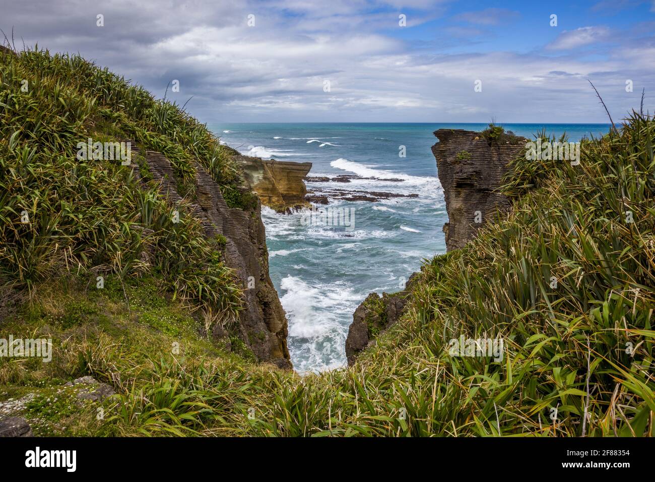Pancake rocce vicino Punakaiki in Nuova Zelanda Foto Stock