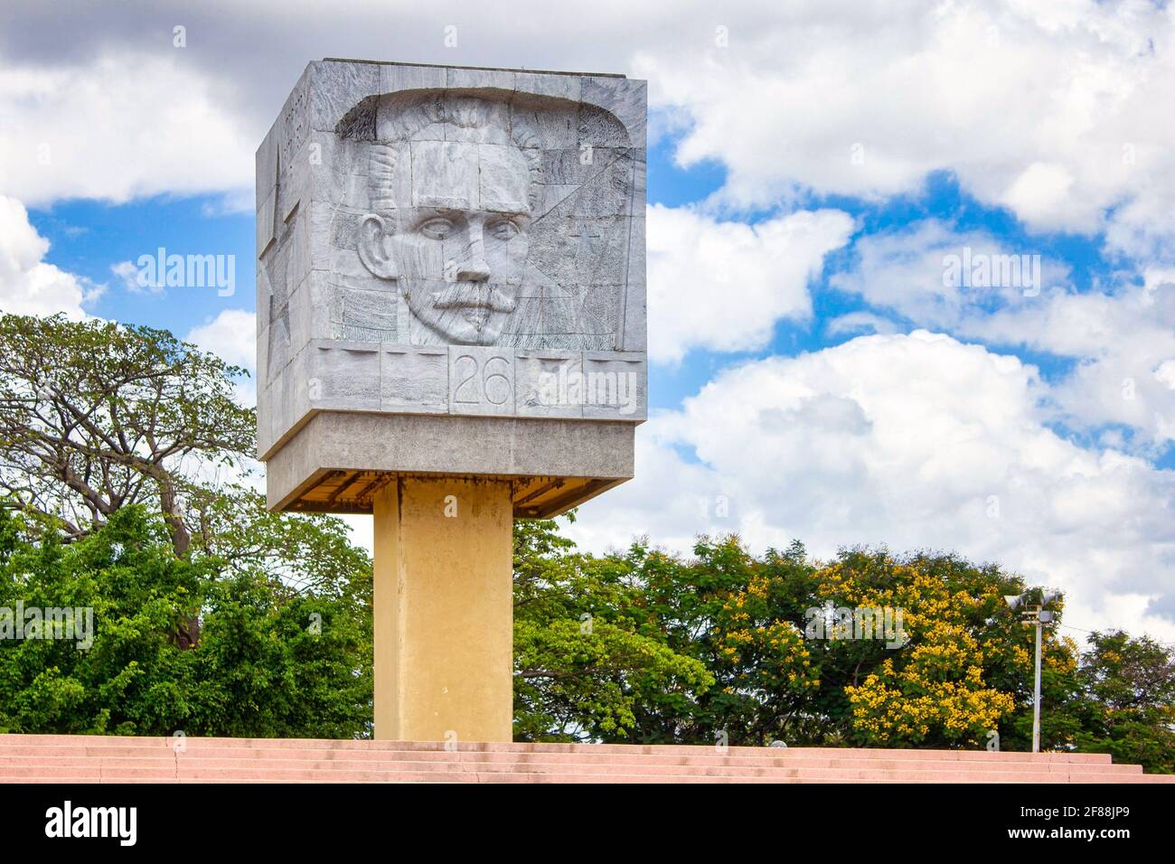 Scultura Jose Marti nella fontana di Santiago de Cuba, Cuba Foto Stock