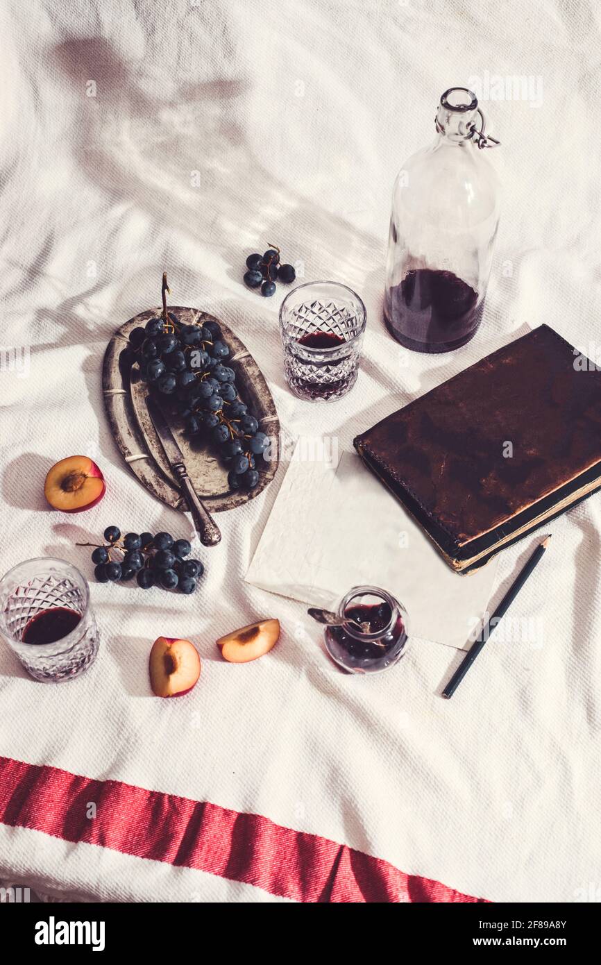 Frutta e vino. Durata minima del fermo Foto Stock