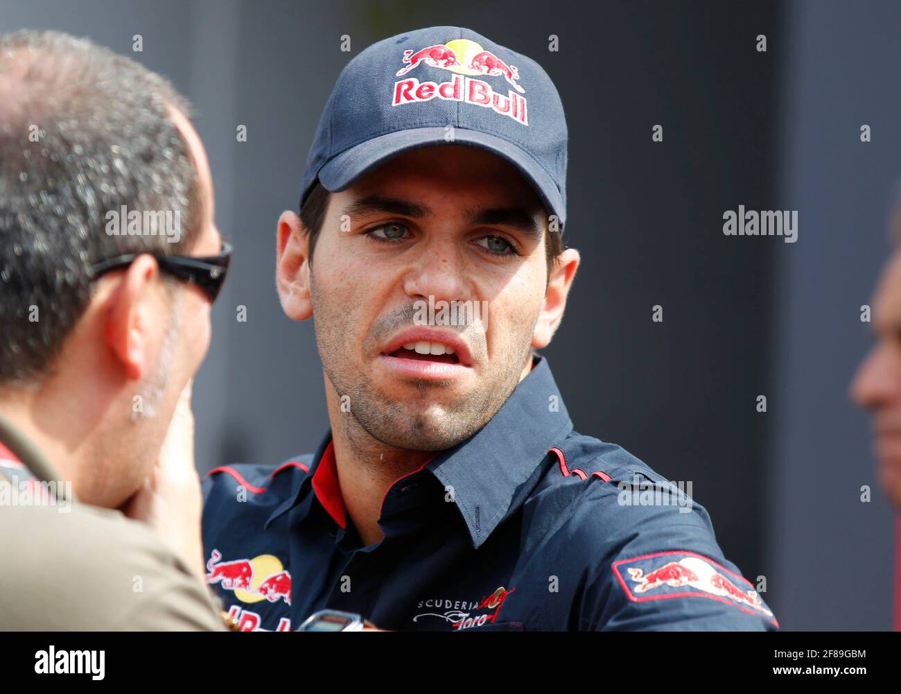 Monza, Italia. 11 Settembre 2011. Monza, Italia - 11 settembre 2011: Campionato del mondo di Formula uno FIA F1 con Jaime Alguersuari, Scuderia Toro Rosso, Team, Motorsport | utilizzo nel mondo Credit: dpa/Alamy Live News Foto Stock