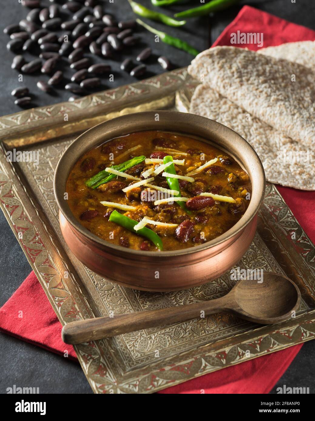 Rajma masala. Curry di fagioli rossi. India alimentare Foto Stock