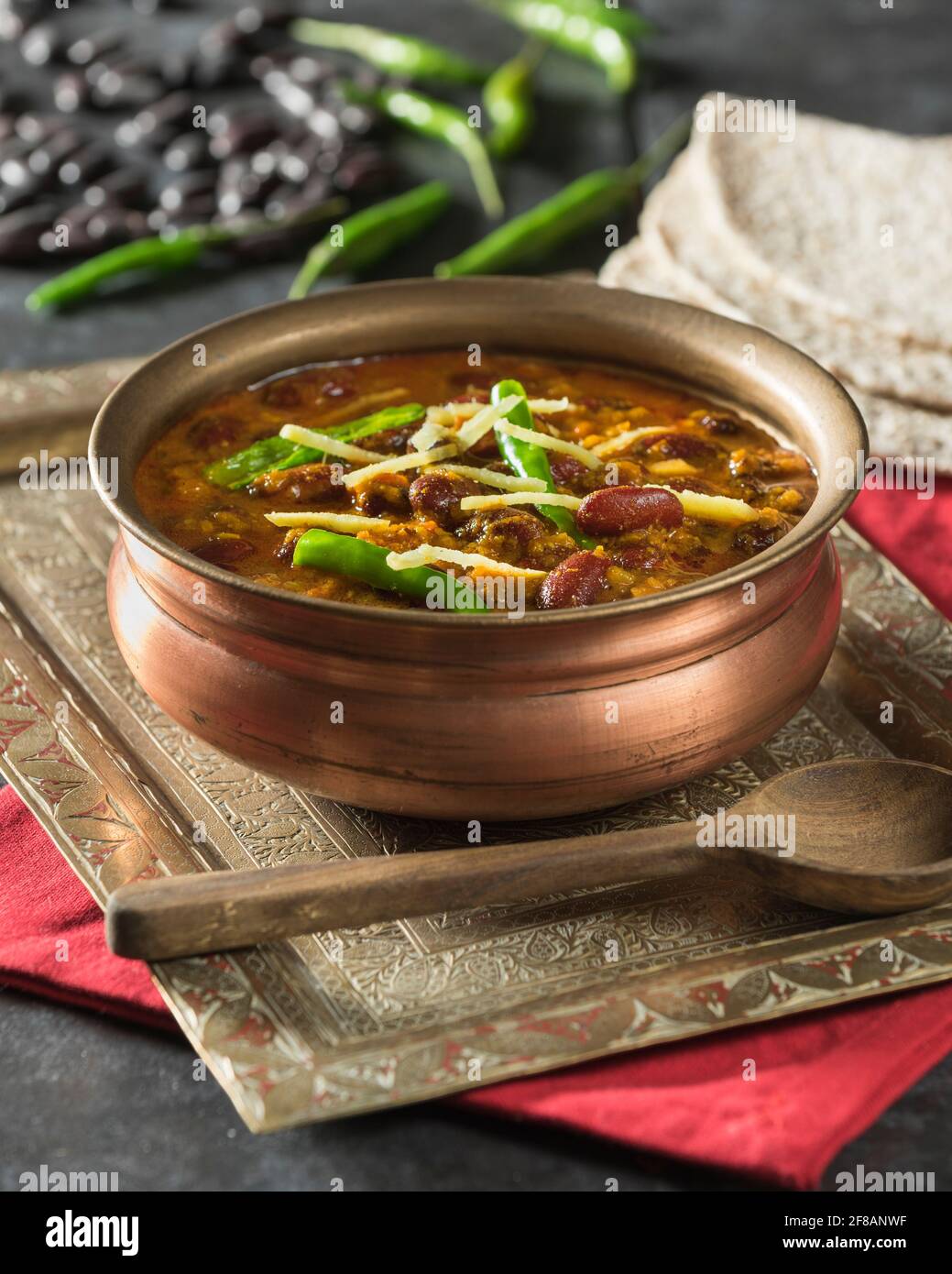 Rajma masala. Curry di fagioli rossi. India alimentare Foto Stock