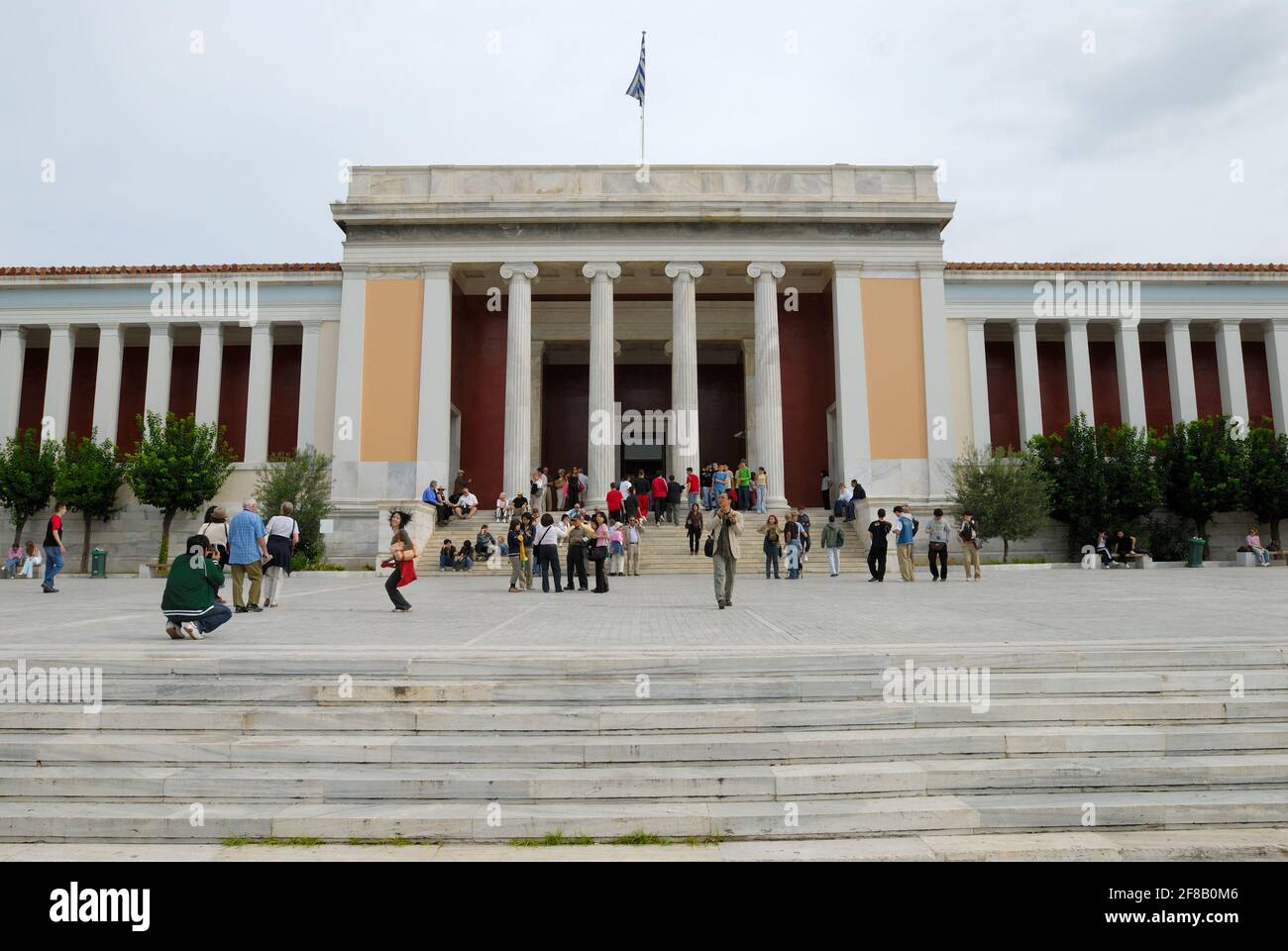 Vista esterna del Museo Archeologico Nazionale, Atene, Grecia, Europa Foto Stock